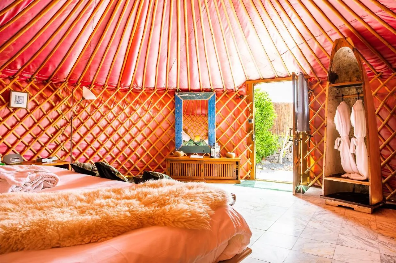 Resort Finca De Arrieta Village - Yurts And Stone Cottages - Shared Pool - Walking Distance To Arrieta Beach - Off Grid Tabayesco