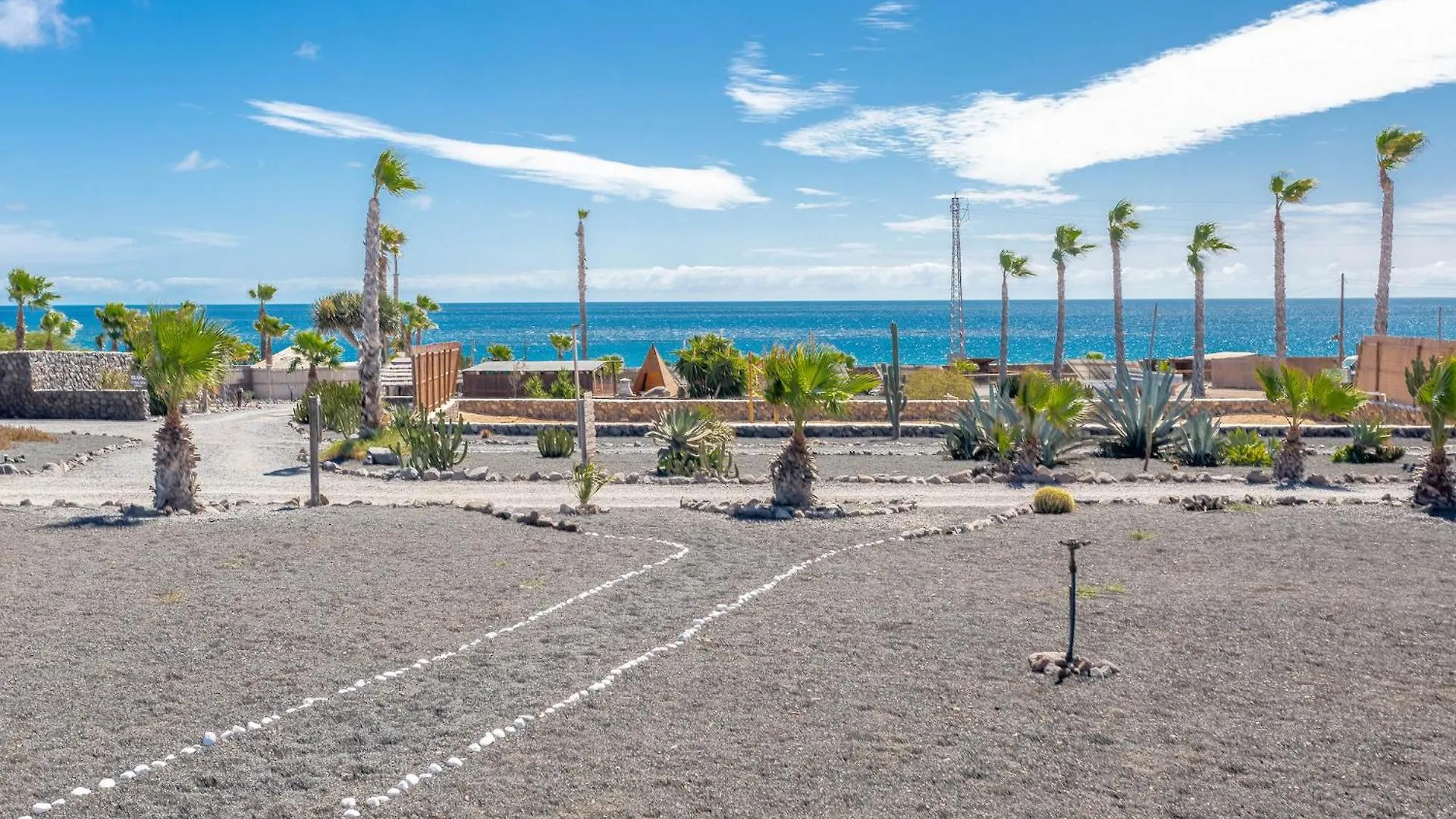 Finca De Arrieta Village - Yurts And Stone Cottages - Shared Pool - Walking Distance To Arrieta Beach - Off Grid Tabayesco 0*,