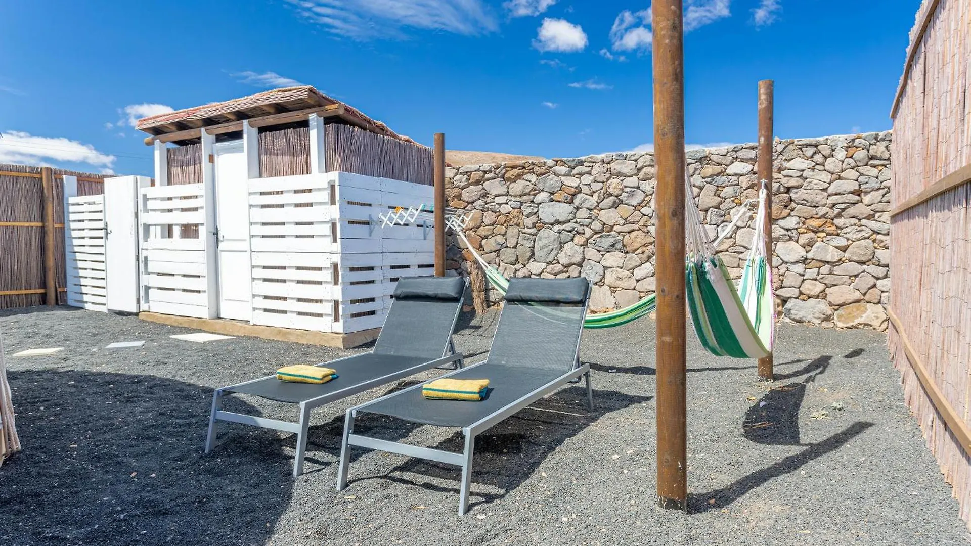Resort Finca De Arrieta Village - Yurts And Stone Cottages - Shared Pool - Walking Distance To Arrieta Beach - Off Grid Tabayesco
