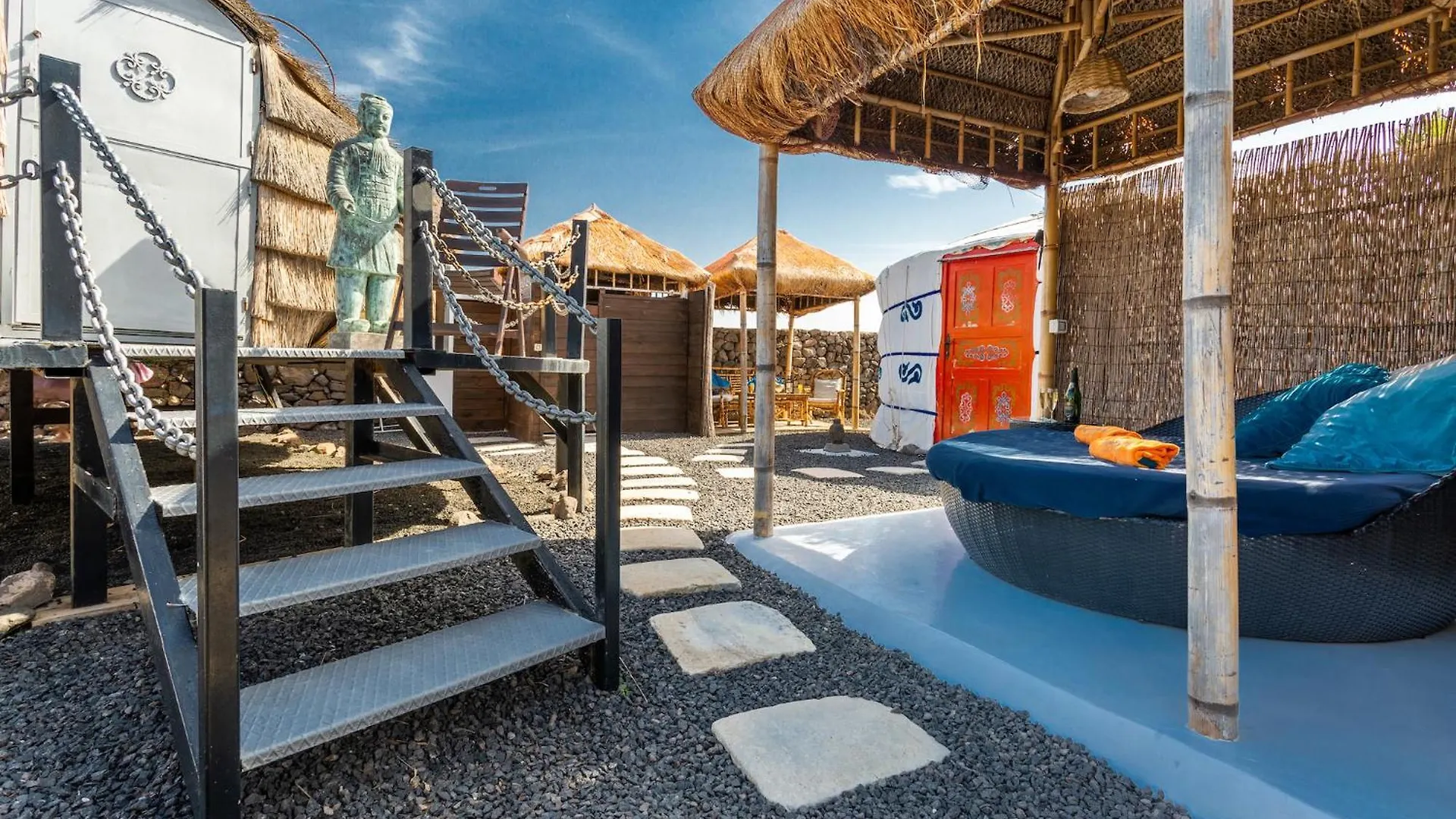Finca De Arrieta Village - Yurts And Stone Cottages - Shared Pool - Walking Distance To Arrieta Beach - Off Grid Tabayesco منتجع