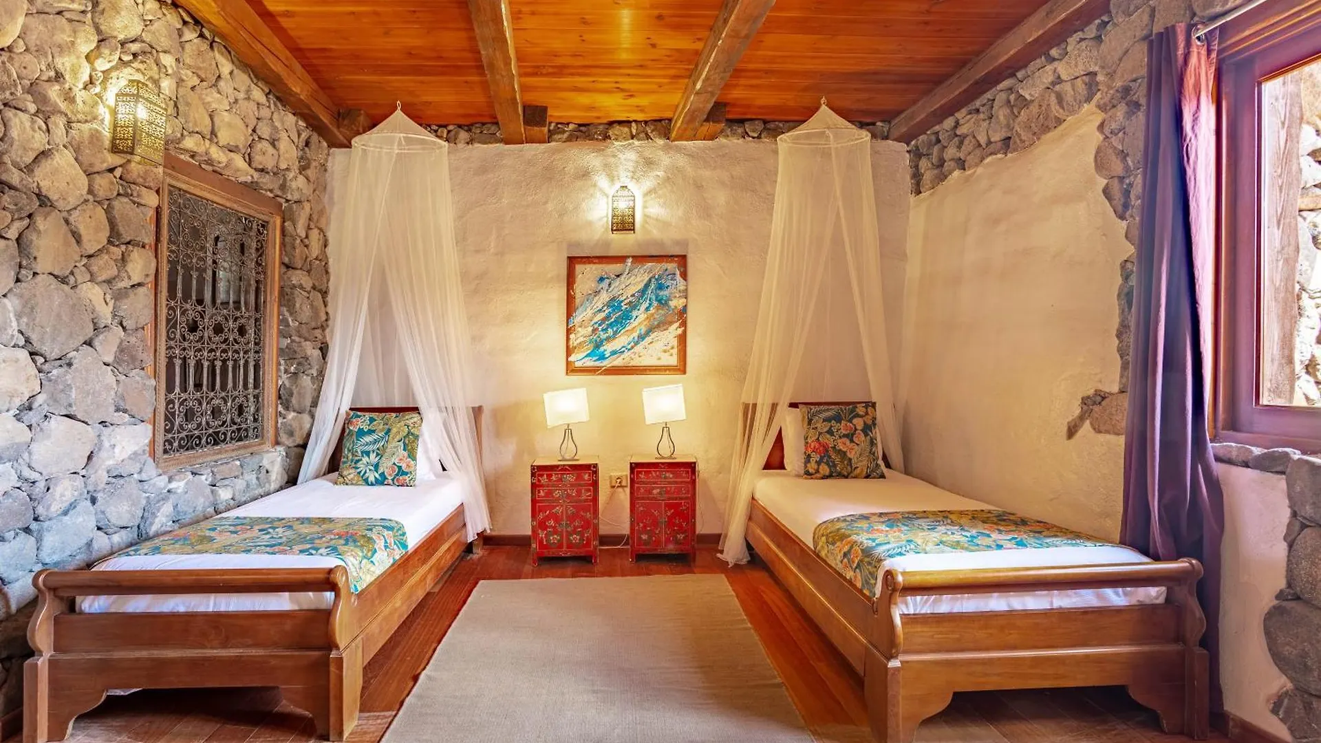Finca De Arrieta Village - Yurts And Stone Cottages - Shared Pool - Walking Distance To Arrieta Beach - Off Grid Tabayesco منتجع