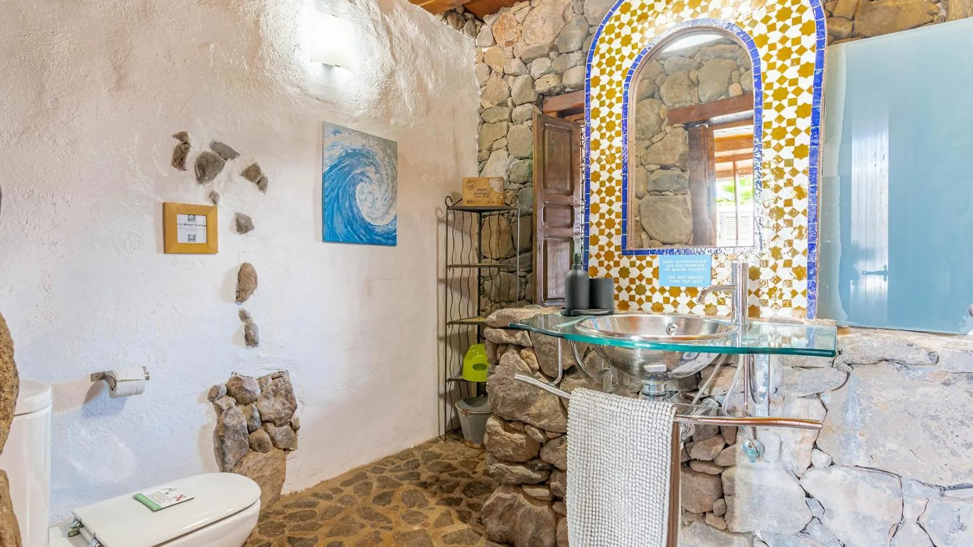 Resort Finca De Arrieta Village - Yurts And Stone Cottages - Shared Pool - Walking Distance To Arrieta Beach - Off Grid Tabayesco