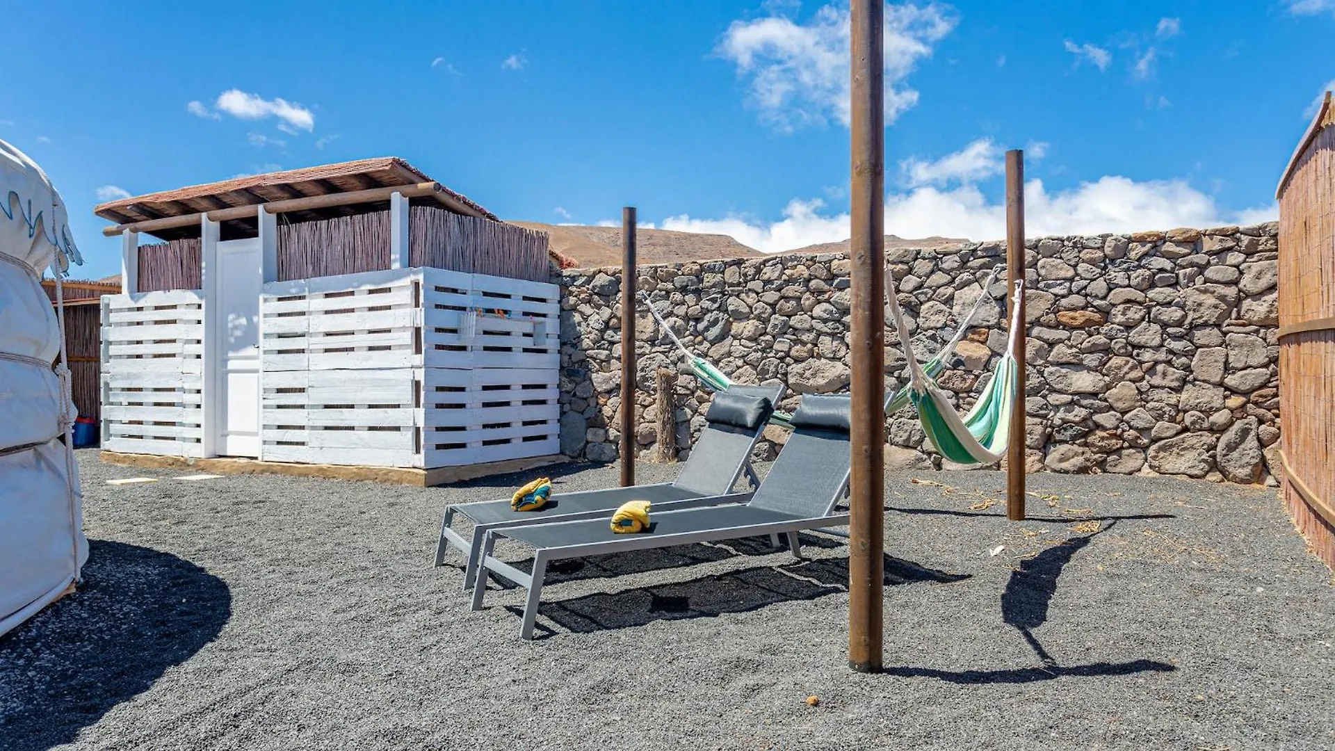 Resort Finca De Arrieta Village - Yurts And Stone Cottages - Shared Pool - Walking Distance To Arrieta Beach - Off Grid Tabayesco Spain