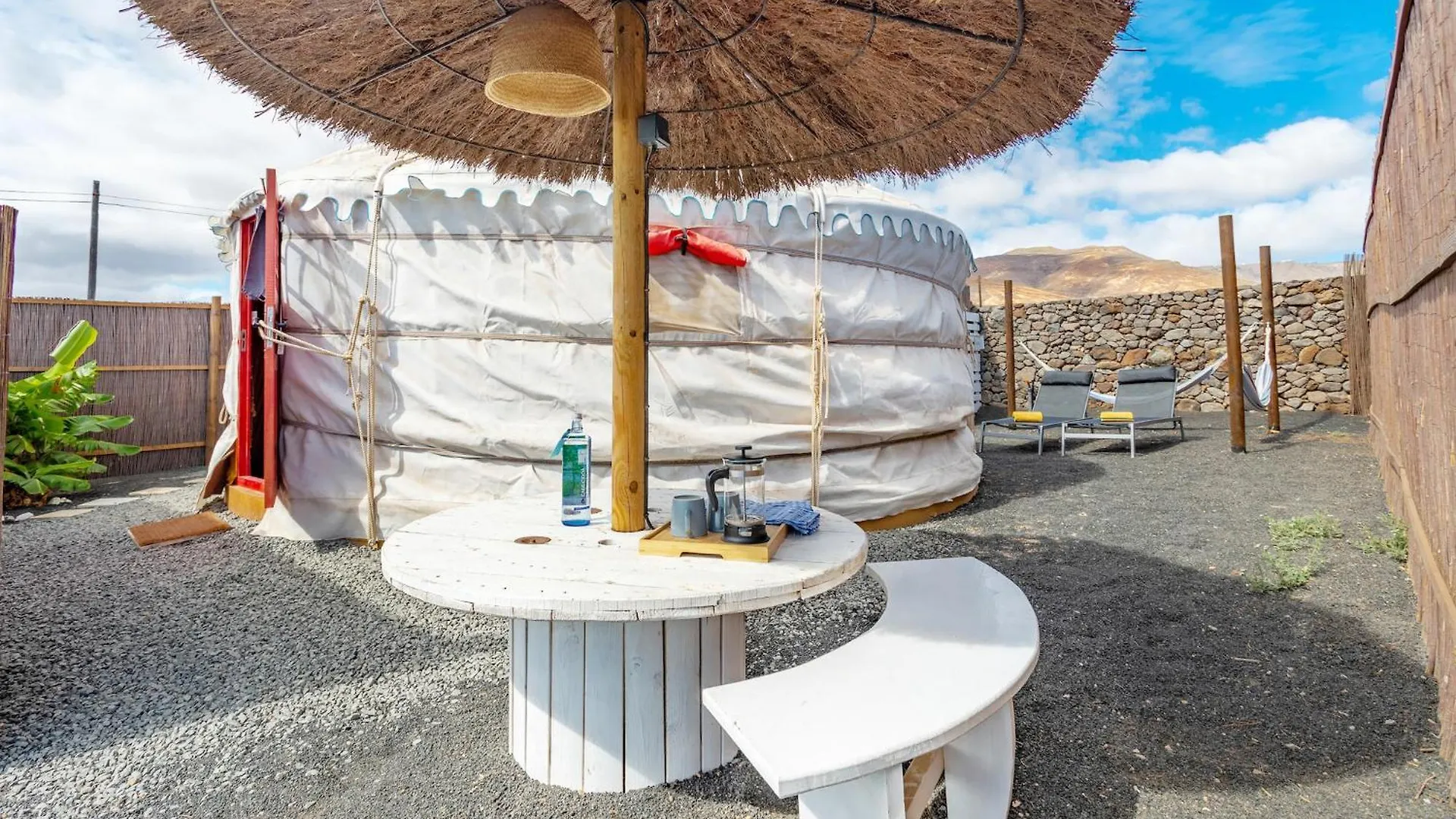 Resort Finca De Arrieta Village - Yurts And Stone Cottages - Shared Pool - Walking Distance To Arrieta Beach - Off Grid Tabayesco