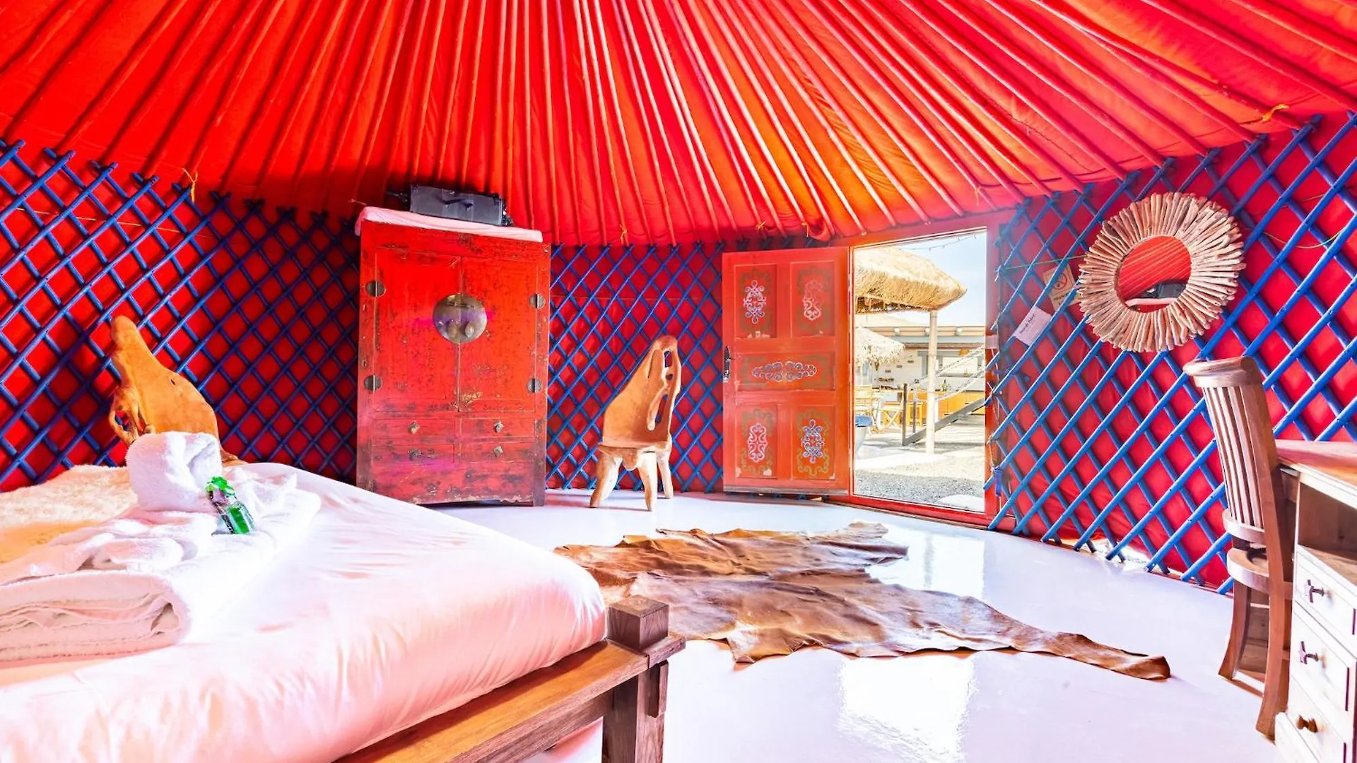 Finca De Arrieta Village - Yurts And Stone Cottages - Shared Pool - Walking Distance To Arrieta Beach - Off Grid Tabayesco Resort